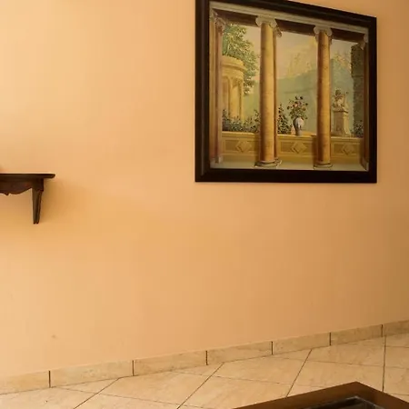 Ξενοδοχείο Mirtia 2*