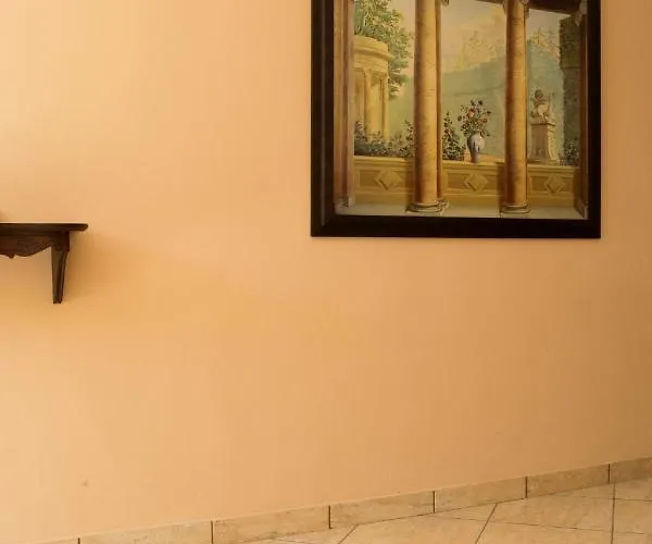 Ξενοδοχείο Mirtia 2*